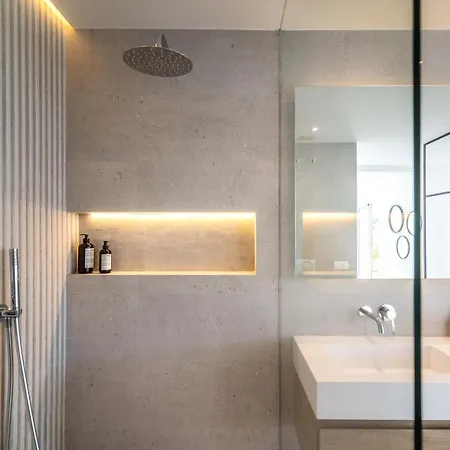 Villa Exclusive House Located In Prime Location *